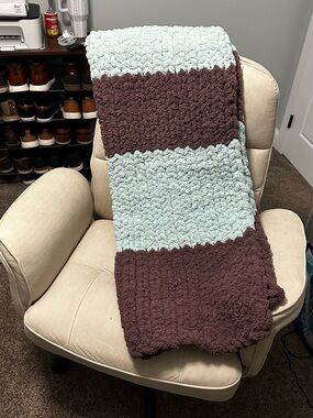 Plush Chunky Knit Throw Blankets- customizable throw blanket
